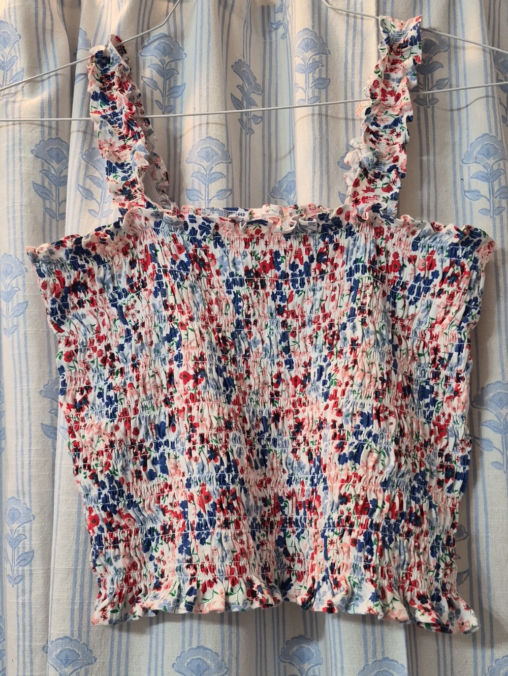 Old Navy Floral Smocked Ruffle-Strap Stretch Tank Top Sz M - Picture 1 of 6